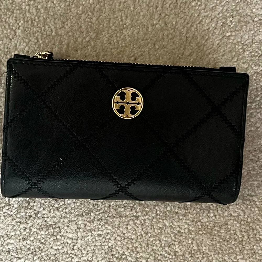 Tory Burch Black Quilted Leather Wallet with Gold Logo